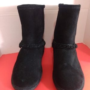 Bear Paw Women Black Suede Boot